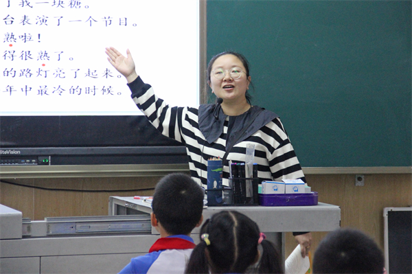 张婷 (1).JPG