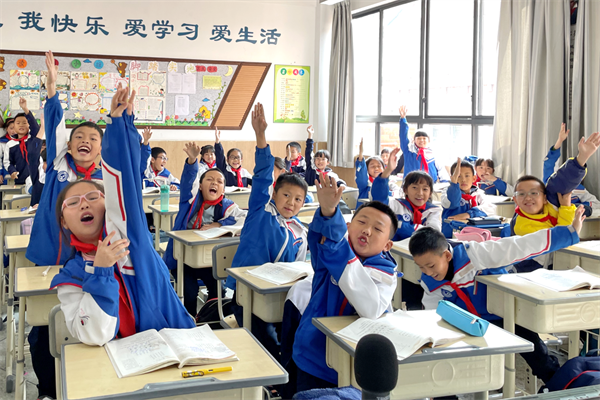 冯若燕.png
