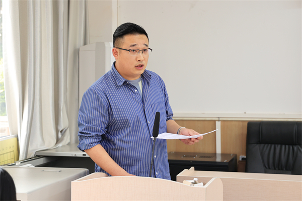 翟庭淞 (1).jpg