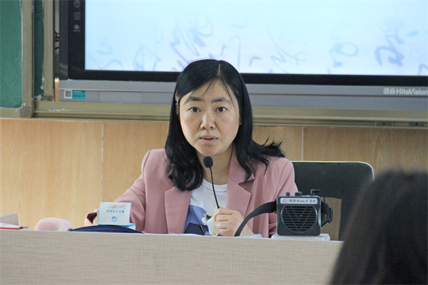 冯晓勤.JPG