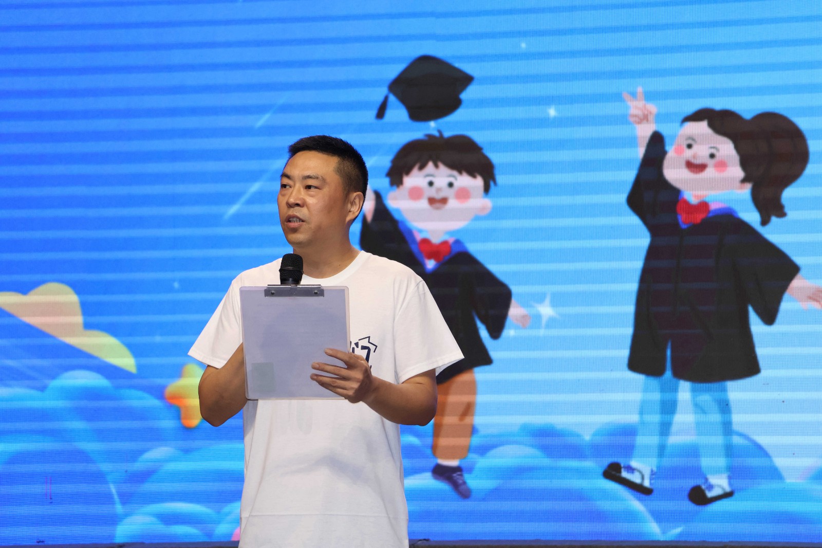 教师代表发言 (2).JPG